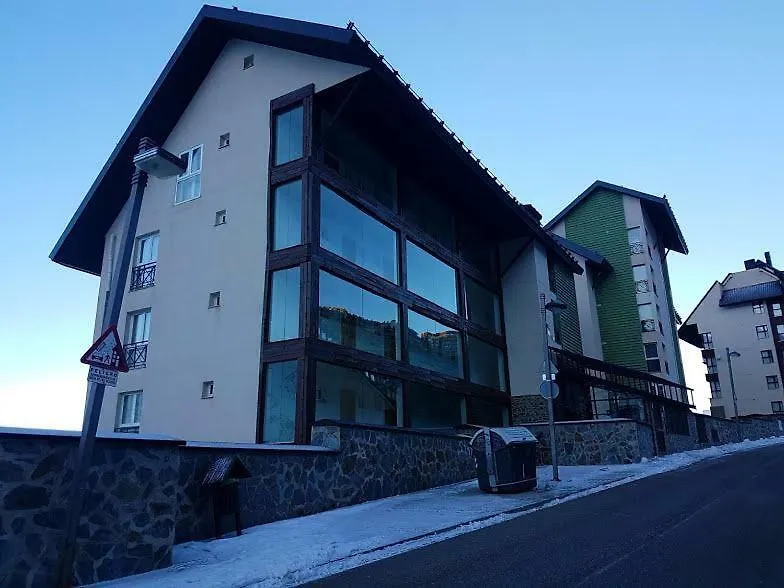Apartamento Edificio Serraneu. Sierra Nevada. Granada contacts